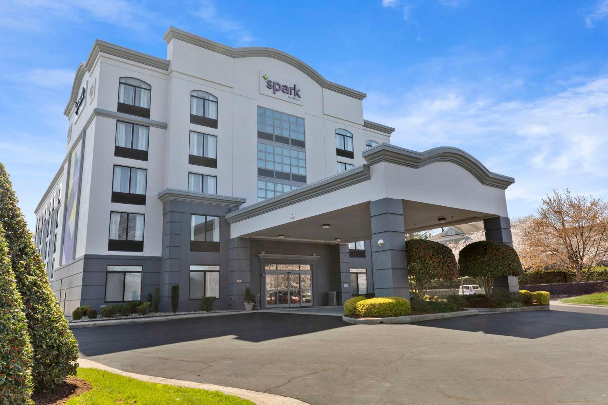 Spark By Hilton Greensboro Esterno foto