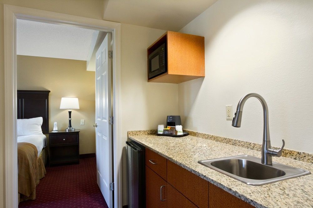 Spark By Hilton Greensboro Esterno foto